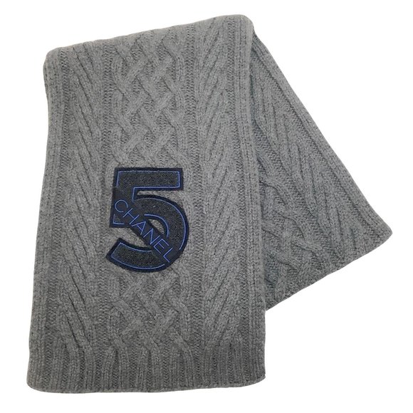 Chanel 2009 Gray Cashmere Cable Knit No 5 Scarf - Picture 1 of 5